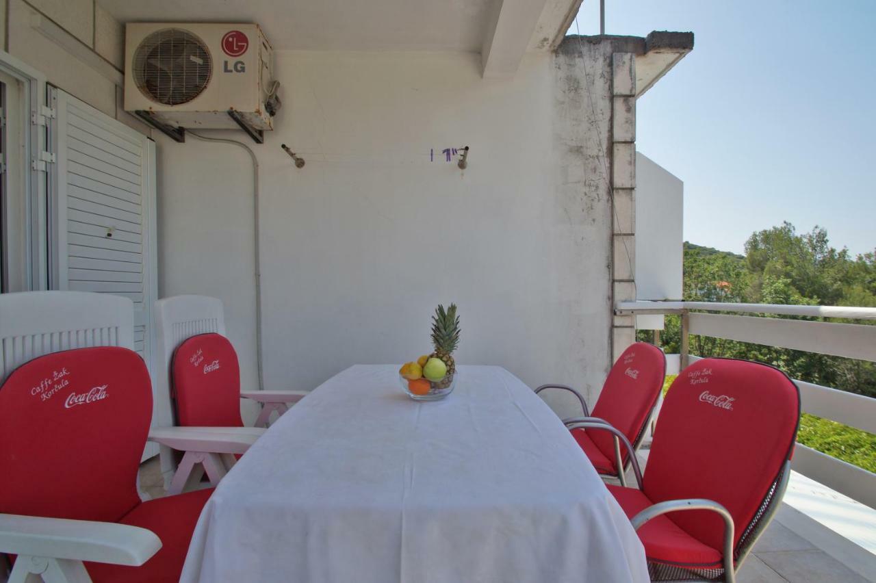 Vita Apartments Zrnovo Esterno foto