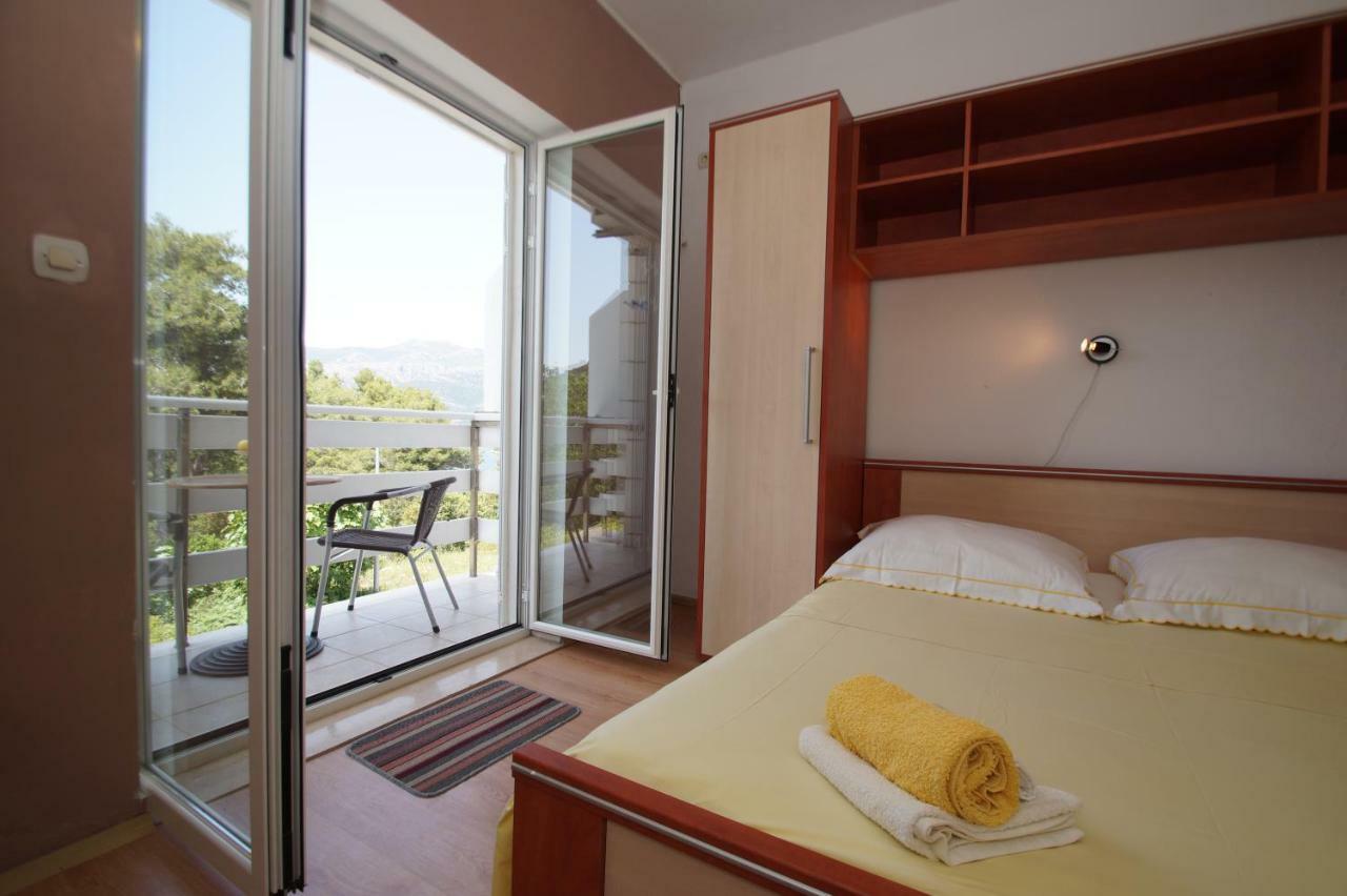 Vita Apartments Zrnovo Esterno foto