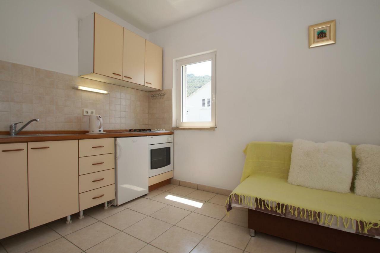 Vita Apartments Zrnovo Esterno foto